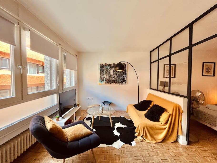 Apartment T2 Renove Proche Centre / Gare *